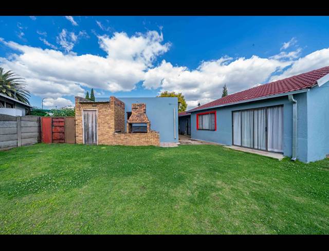 3 BEDROOM FREESTANDING FOR SALE IN LEACHVILLE